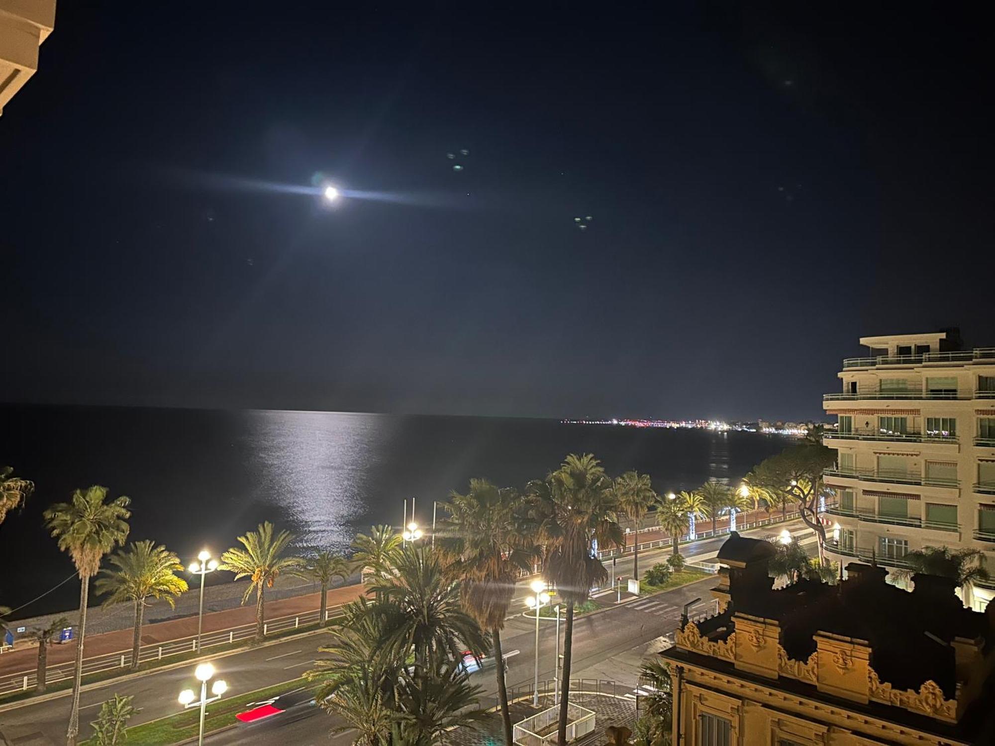 Sea View - Promenade Des Anglais 1 Bdr Ніцца Екстер'єр фото